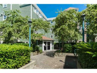 Photo 6: 403 1199 WESTWOOD Street in Coquitlam: North Coquitlam Condo for sale in "LAKESIDE TERRACE" : MLS®# V1105956