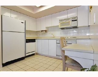 Photo 6: 1005 2201 PINE Street in Vancouver: Fairview VW Condo for sale in "MERIDIAN COVE" (Vancouver West)  : MLS®# V736582