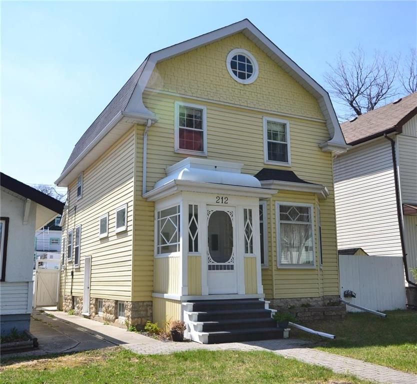Main Photo: 212 Horace Street in Winnipeg: Norwood Residential for sale (2B)  : MLS®# 202010836