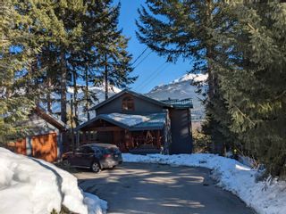 Photo 4: 8345 MOUNTAIN VIEW Drive in Whistler: Alpine Meadows House for sale in "ALPINE MEADOWS" : MLS®# R2668229
