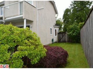 Photo 9: 1 10062 154TH Street in SURREY: Guildford Townhouse for sale in "WOODLAND GROVE" (North Surrey)  : MLS®# F1215581