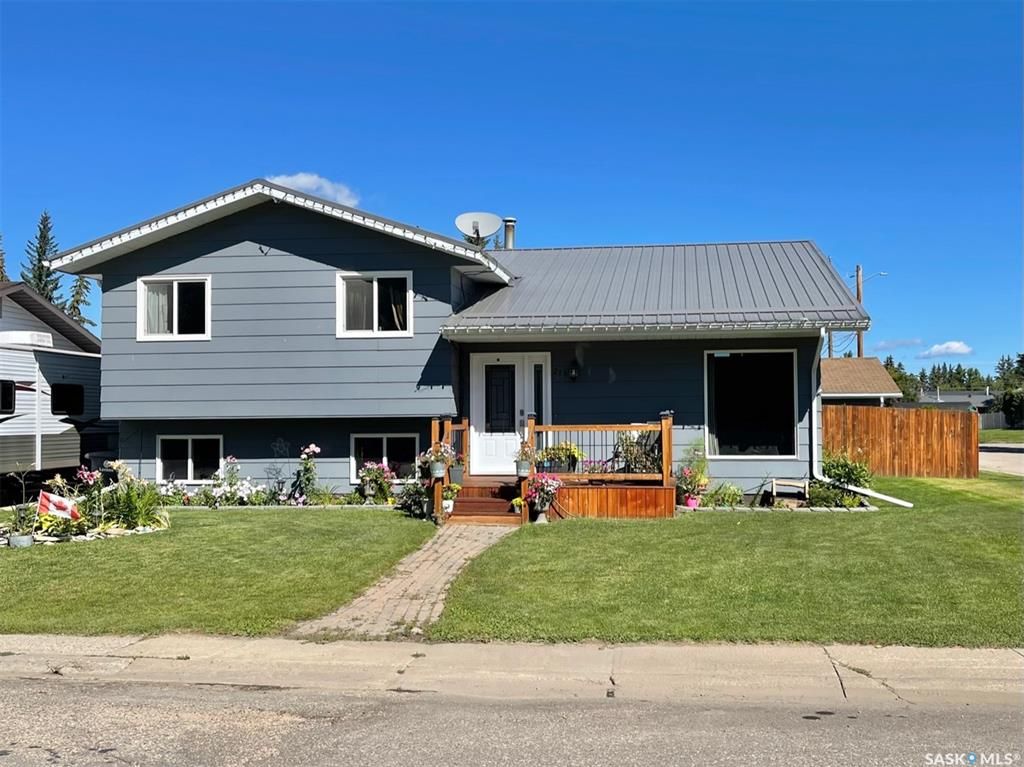Main Photo: 219 4th Avenue East in Spiritwood: Residential for sale : MLS®# SK907571