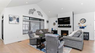 Photo 8: 17 Edgeview Crescent: Komoka Single Family Residence for sale (4 - Middelsex Centre)  : MLS®# 40566337