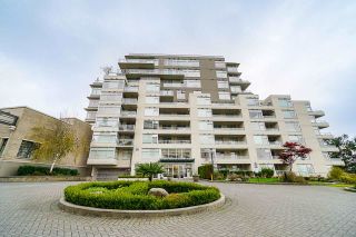 Photo 3: 801 9288 UNIVERSITY Crescent in Burnaby: Simon Fraser Univer. Condo for sale (Burnaby North)  : MLS®# R2499552