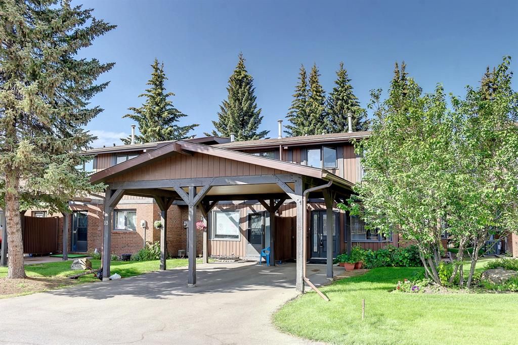 Main Photo: 12 10910 Bonaventure Drive SE in Calgary: Willow Park Row/Townhouse for sale : MLS®# A1250522