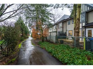 Photo 20: 4 18883 65 Avenue in Surrey: Cloverdale BC Townhouse for sale in "APPLEWOOD" (Cloverdale)  : MLS®# R2246448