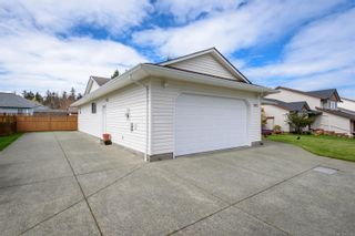 Photo 40: 585 Haida St in Comox: CV Comox (Town of) House for sale (Comox Valley)  : MLS®# 933781