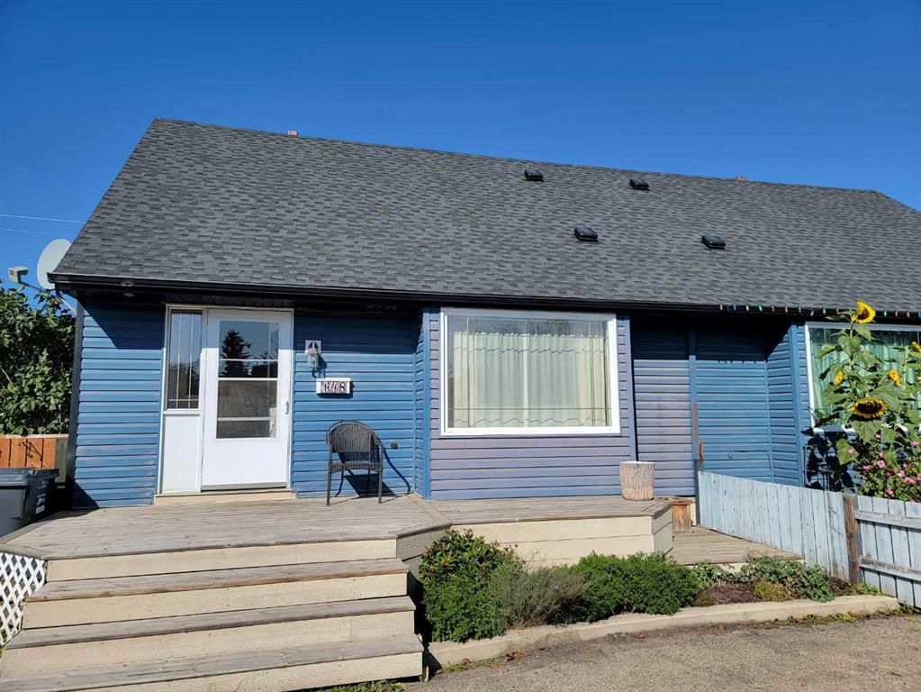Main Photo: 148 Tamarack Boulevard: Rural Red Deer County Semi Detached (Half Duplex) for sale : MLS®# A2082204