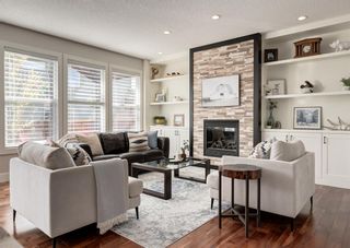 Photo 10: 300 Tremblant Way SW in Calgary: Springbank Hill Detached for sale : MLS®# A2047521