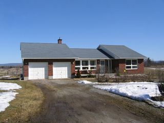 Photo 1: 3432 Stonecrest Road in Woodlawn: Residential Detached for sale (9302)  : MLS®# 750016