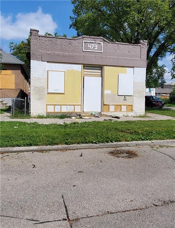 Main Photo: 473 Flora Avenue in Winnipeg: Industrial / Commercial / Investment for sale (4A)  : MLS®# 202227169