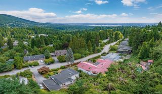 Photo 36: 569 ST. GILES Road in West Vancouver: Glenmore House for sale : MLS®# R2879766