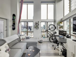 Photo 4: 1112 933 SEYMOUR Street in Vancouver: Downtown VW Condo for sale in "THE SPOT" (Vancouver West)  : MLS®# R2656672