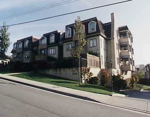 Main Photo: 118 217 BEGIN ST in Coquitlam: Maillardville Townhouse for sale in "PLACE FOUNTAINEBLEAU" : MLS®# V532016