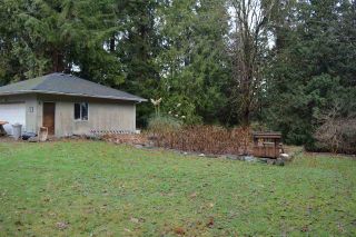 Photo 5: 5608 WAKEFIELD Road in Sechelt: Sechelt District Manufactured Home for sale (Sunshine Coast)  : MLS®# R2129740