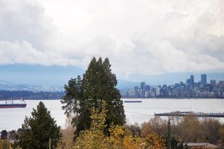 Photo 4: 4582 W 3RD Avenue in Vancouver: Point Grey House for sale (Vancouver West)  : MLS®# R2723678