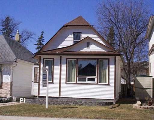 Main Photo: 138 COLLEGIATE Street in WINNIPEG: St James Residential for sale (West Winnipeg)  : MLS®# 2705258