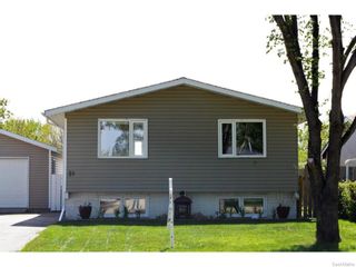 Photo 3: 51 DRYBURGH Crescent in Regina: Walsh Acres Single Family Dwelling for sale (Regina Area 01)  : MLS®# 610600