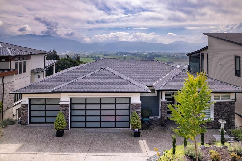 FEATURED LISTING: 36460 EPWORTH Court Abbotsford
