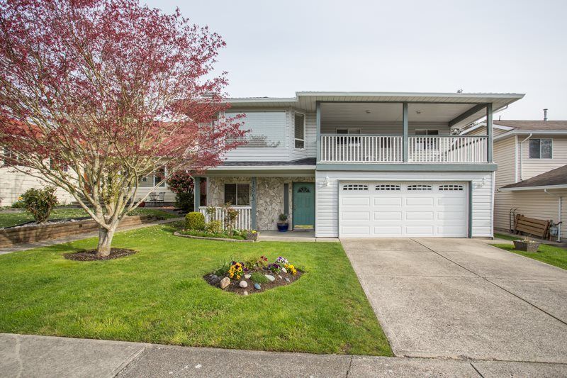Main Photo: 15963 ROPER Avenue in Surrey: White Rock House for sale (South Surrey White Rock)  : MLS®# R2258864