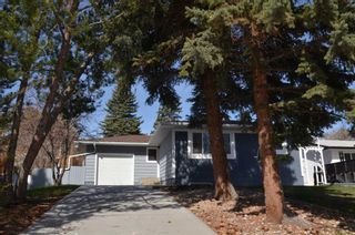 Photo 2: 21 Sinclair Crescent SW in Calgary: Southwood Detached for sale : MLS®# A2130858