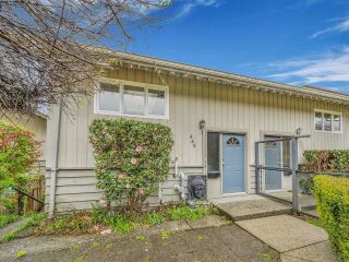 Photo 4: 445 E 2ND Street in North Vancouver: Lower Lonsdale 1/2 Duplex for sale : MLS®# R2872442