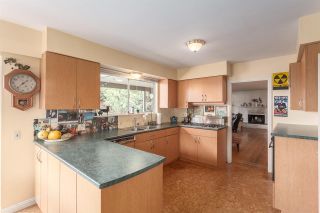 Photo 3: 6844 COPPER COVE Road in West Vancouver: Whytecliff House for sale : MLS®# R2045747