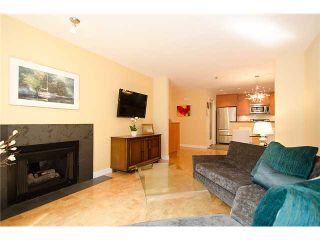 Photo 3: 101 1465 Comox Street in Brighton Court: Home for sale