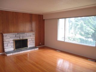 Photo 2: 1033 E 41ST Avenue in Vancouver: Fraser VE House for sale (Vancouver East)  : MLS®# V838461