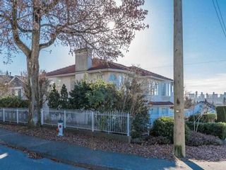 Photo 2: 1030 INGLETON AVENUE in Burnaby: Willingdon Heights House for sale (Burnaby North)  : MLS®# R2136623