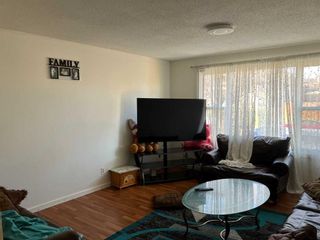 Photo 5: 72 Fonda Crescent SE in Calgary: Forest Heights Semi Detached (Half Duplex) for sale : MLS®# A2131456