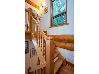 Photo 25: 9295 SHUTTY BENCH ROAD in Kaslo: House for sale : MLS®# 2470846