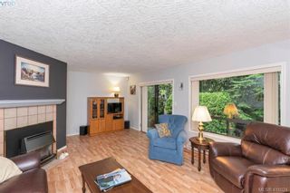 Photo 5: 13 639 Kildew Rd in VICTORIA: Co Hatley Park Row/Townhouse for sale (Colwood)  : MLS®# 825262