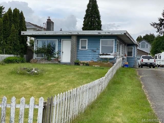 Main Photo: 1984 S Island Hwy in Campbell River: CR Willow Point House for sale : MLS®# 878270