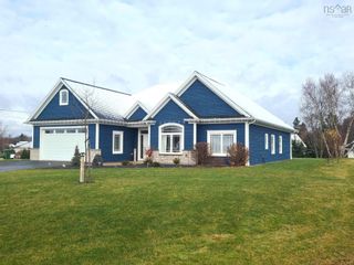 Photo 1: 155 Burris Drive in Valley: 104-Truro / Bible Hill Residential for sale (Northern Region)  : MLS®# 202324307