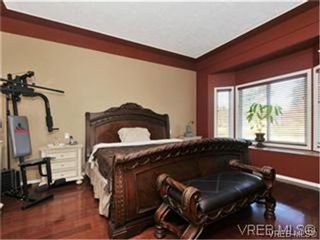 Photo 9: 1290 Les Meadows in VICTORIA: SE Sunnymead Residential for sale (Saanich East)  : MLS®# 324296