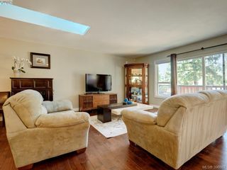 Photo 3: 3185 Monnington Pl in VICTORIA: La Glen Lake Half Duplex for sale (Langford)  : MLS®# 793814