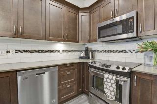 Photo 3: 112 828 ROYAL Avenue in New Westminster: Downtown NW Townhouse for sale in "BRICKSTONE WALK" : MLS®# R2687282