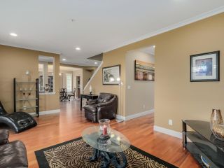 Photo 3: 11290 BONSON Road in Pitt Meadows: South Meadows House for sale : MLS®# R2073759