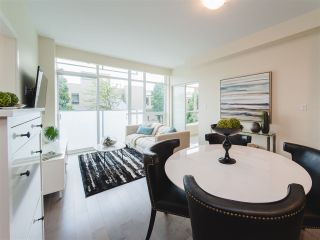 Photo 5: 202 63 W 2ND AVENUE in Vancouver: False Creek Condo for sale (Vancouver West)  : MLS®# R2278434