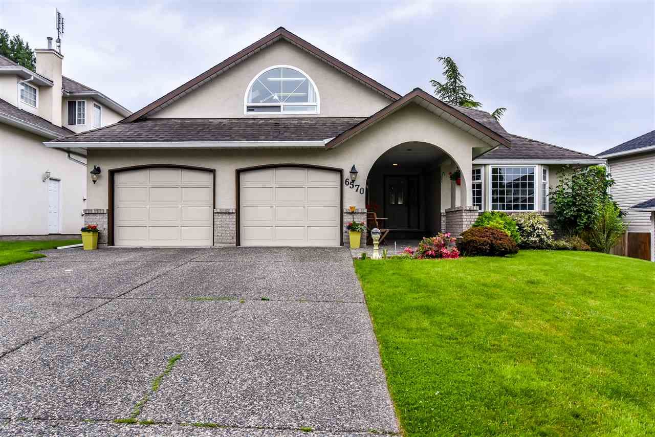 Main Photo: 6570 CLAYTONHILL Place in Surrey: Cloverdale BC House for sale in "Clayton Hill Estates" (Cloverdale)  : MLS®# R2374595