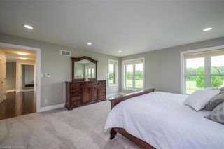 Photo 21: 3538 Harry White Drive in London: South HH Single Family Residence for sale (South)  : MLS®# 40321193