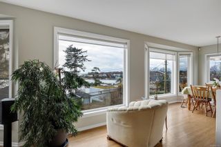 Photo 14: 1972 Crescent Rd in Oak Bay: OB Gonzales House for sale : MLS®# 923161