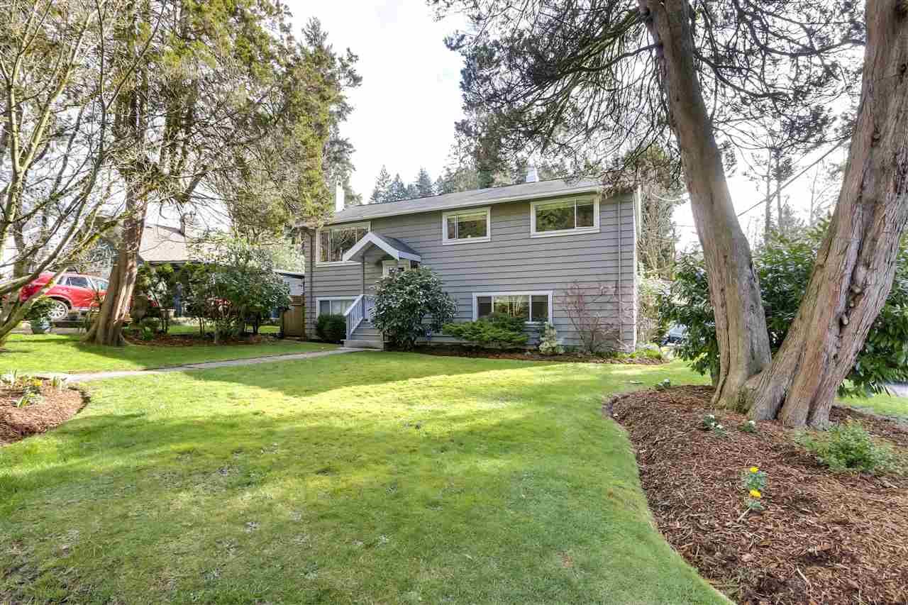 Main Photo: 1906 BANBURY Road in North Vancouver: Deep Cove House for sale : MLS®# R2557805