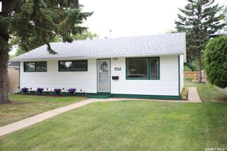 Photo 1: 926 U Avenue North in Saskatoon: Mount Royal SA Residential for sale : MLS®# SK866666