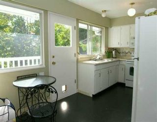 Photo 5: 903 E 4TH Street in North_Vancouver: Queensbury House for sale (North Vancouver)  : MLS®# V675465