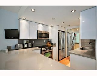 Photo 4: B104 1331 HOMER Street in Vancouver: Downtown VW Condo for sale in "PACIFIC POINT" (Vancouver West)  : MLS®# V802333