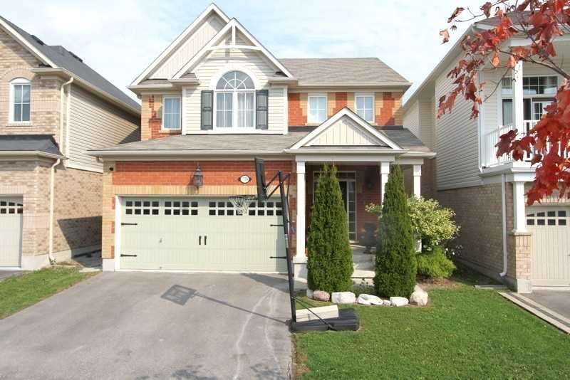 Main Photo: 1774 Liatris Drive in Pickering: Duffin Heights House (2-Storey) for sale : MLS®# E4945088