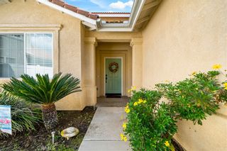 Photo 4: 42464 Corte Cantante in Murrieta: Residential for sale (SRCAR - Southwest Riverside County)  : MLS®# SW23037967