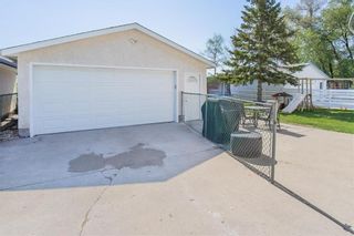 Photo 32: 867 Community Row in Winnipeg: Charleswood Residential for sale (1G)  : MLS®# 202212271